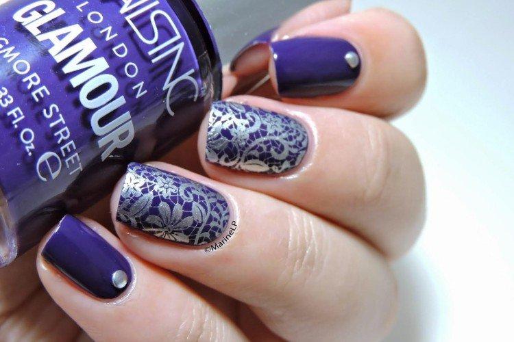 Маникюр со стемпингом 2021