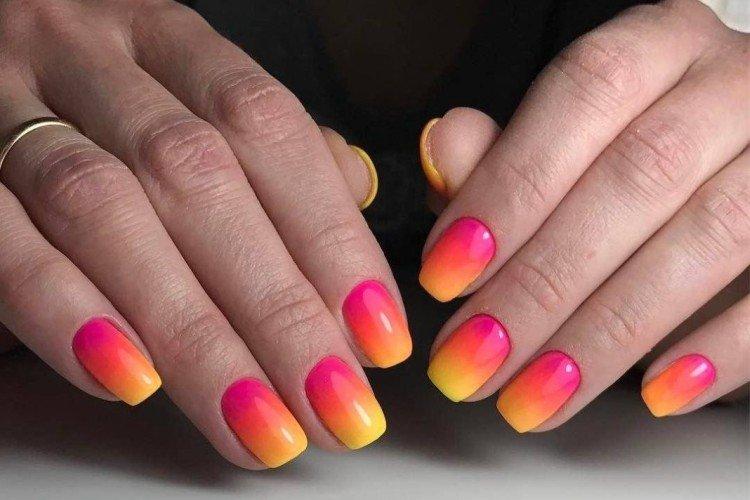 Маникюр с омбре или градиентом