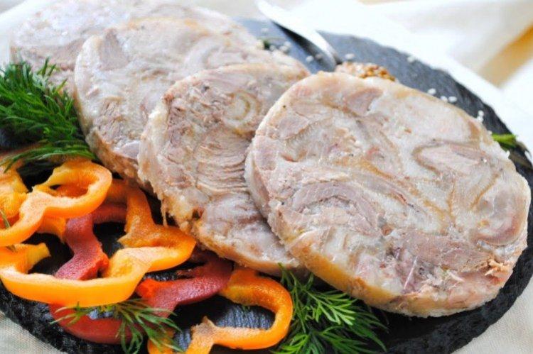 Зельц из свиной рульки