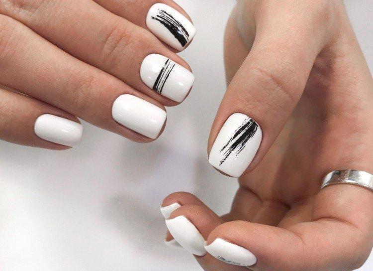 Черно-белый маникюр