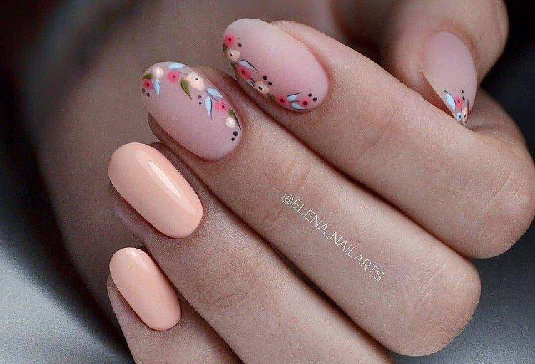 Маникюр на короткие овальные ногти