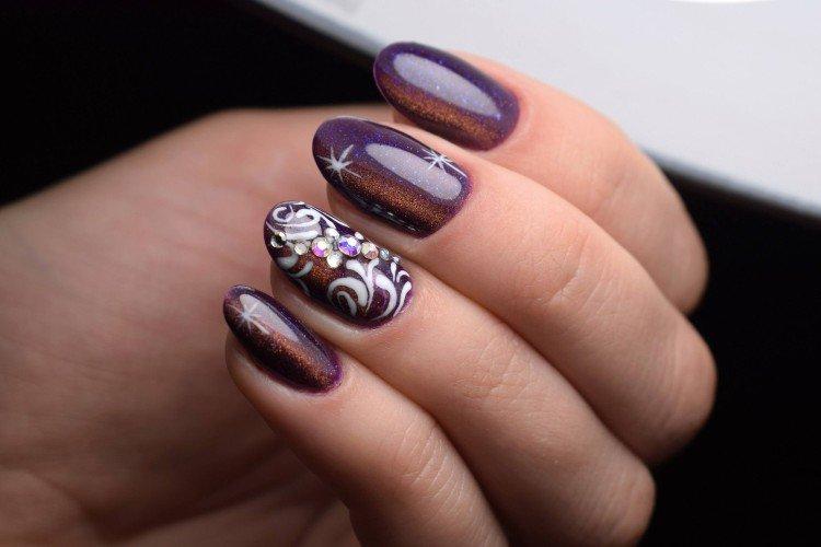 Маникюр «кошачий глаз»