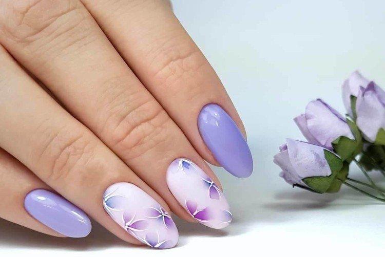 Маникюр с акварельными каплями