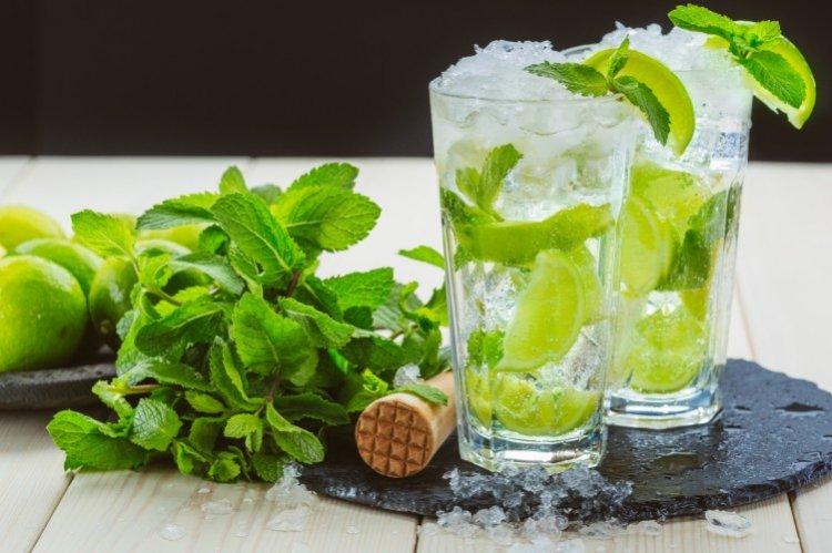 Домашний лимонад с мятой и лаймом