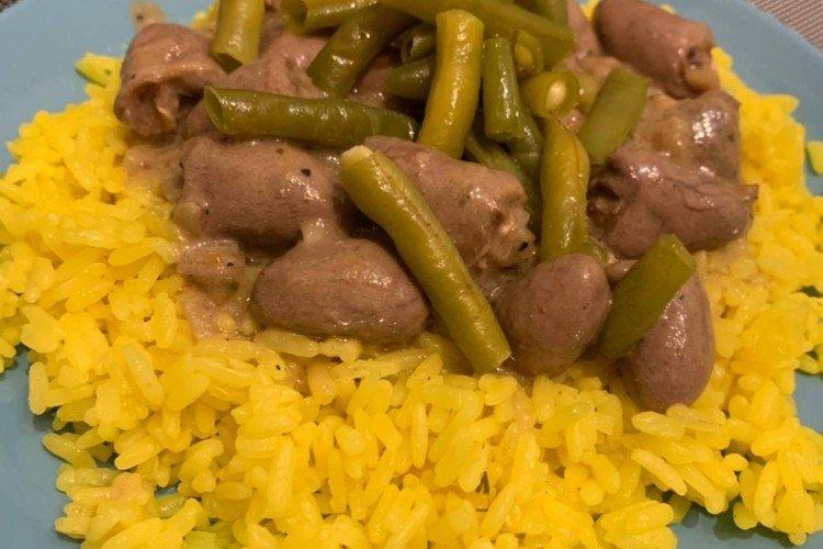 Стручковая фасоль с куриными сердечками