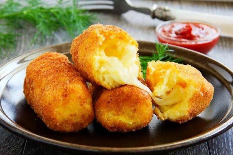 Картофельные котлеты с брынзой