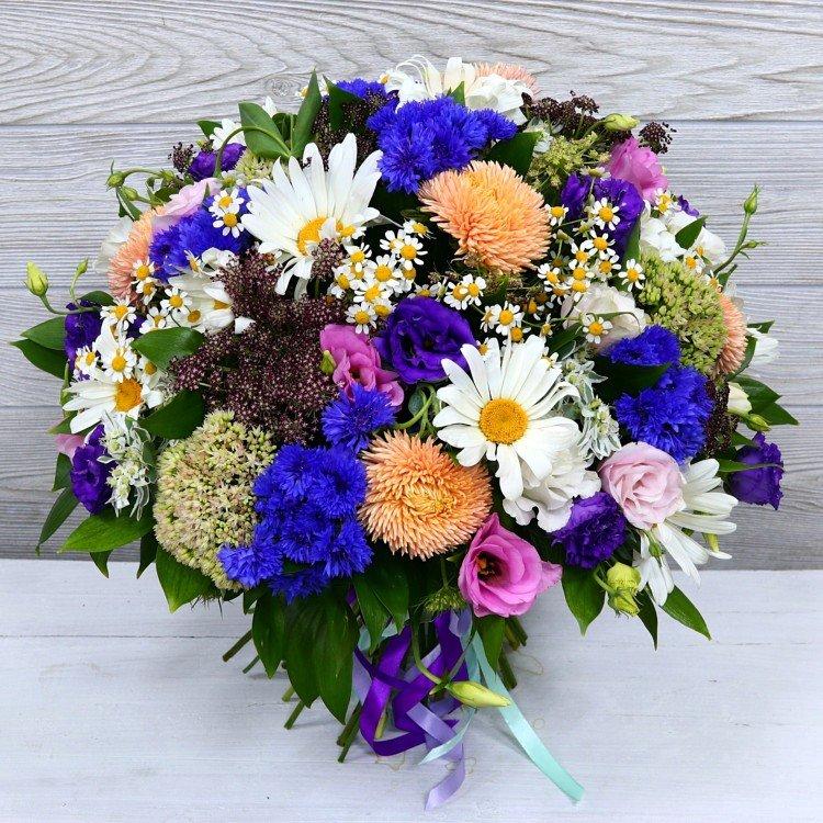 Букеты полевых цветов
