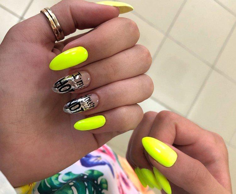 Неоновый маникюр
