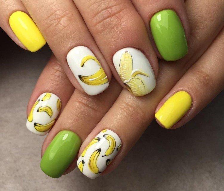 Желто-зеленый маникюр
