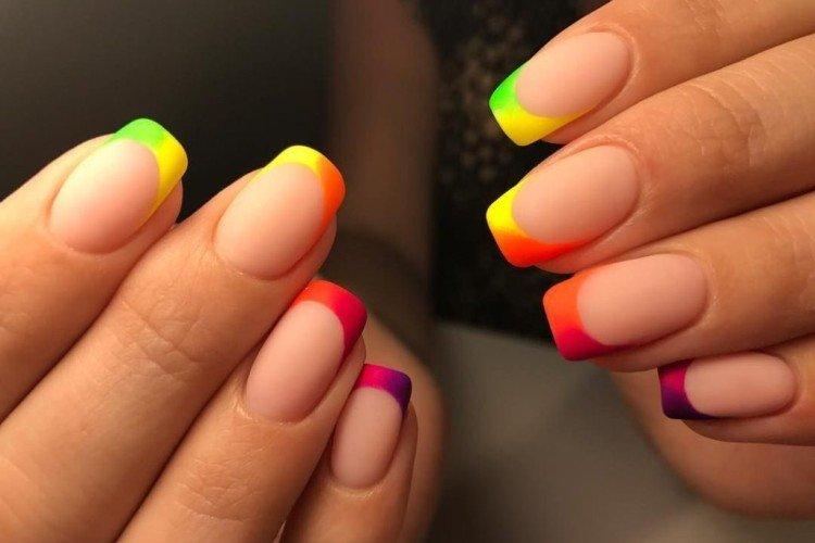 Французский маникюр