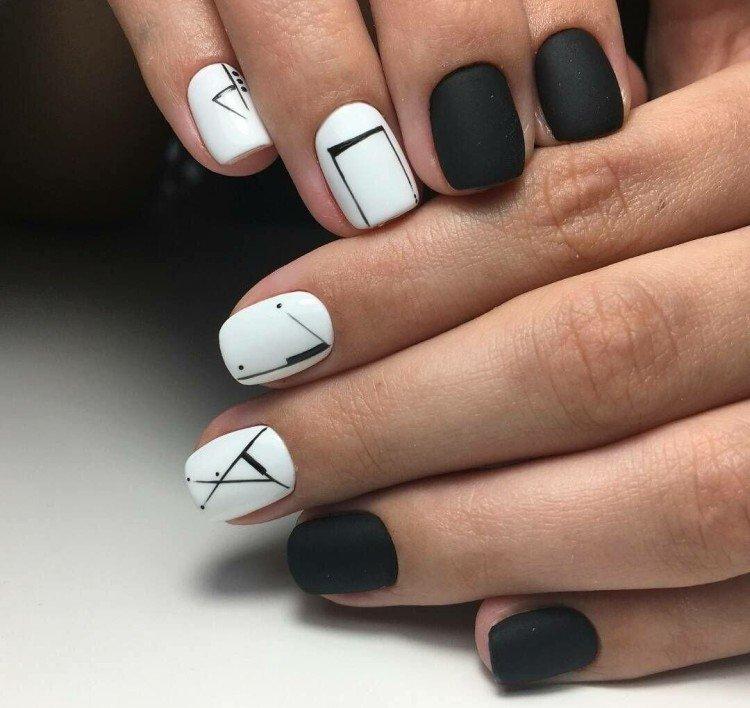 Черно-белый маникюр