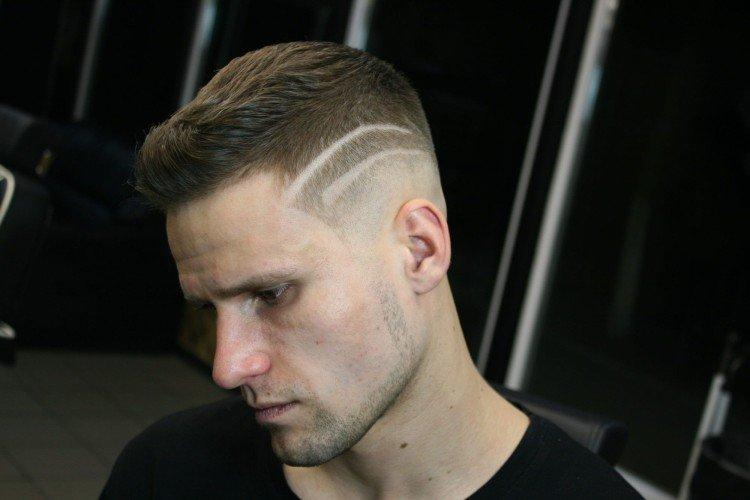 Полубокс с фигурным выбриванием