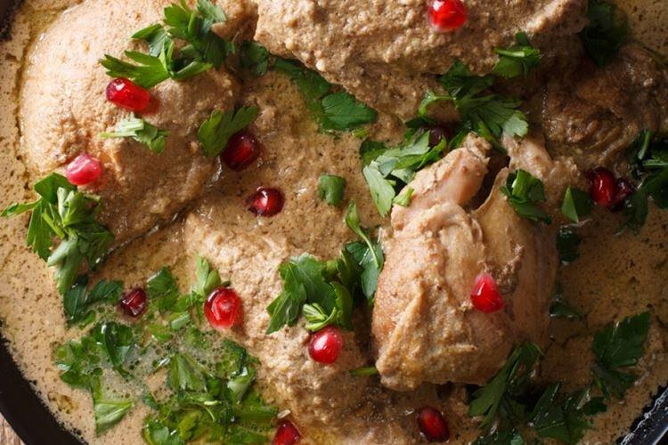 Сациви с курицей и гранатовым соком