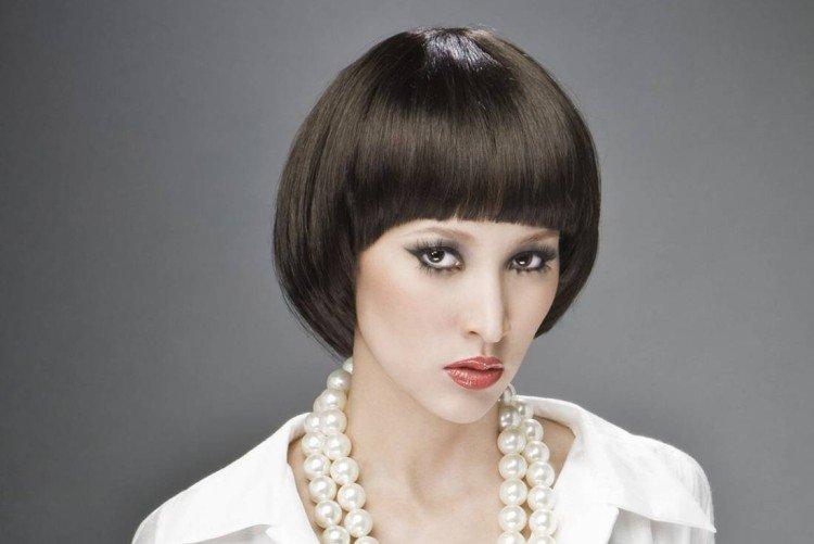 Шапочка с удлиненными затылочными прядями