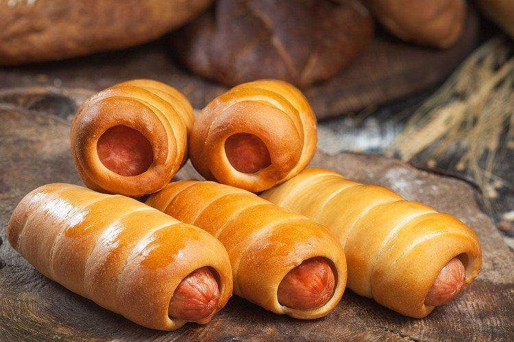 Сосиски в тесте: 20 отличных рецептов на любой вкус