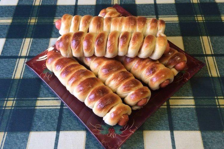 Сосиски в тесте в духовке