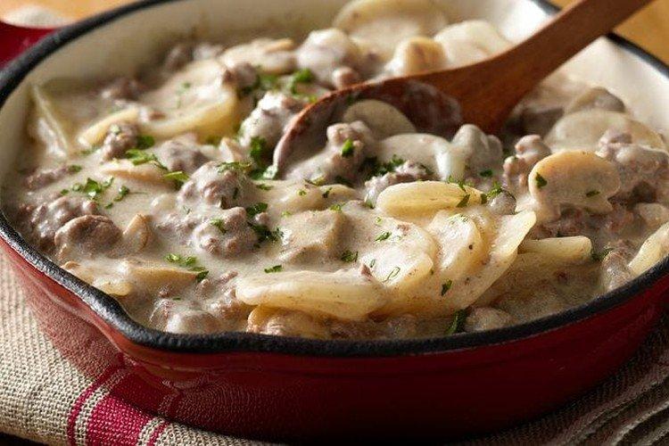 Курица с грибами и картошкой в сливочном соусе