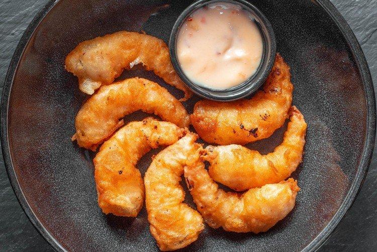 Креветки в кляре в духовке