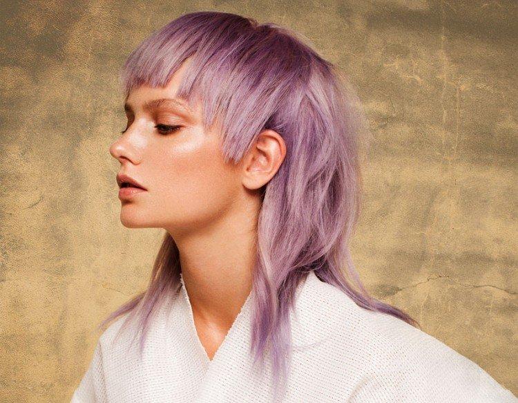 Маллет с удлиненными волосами на висках