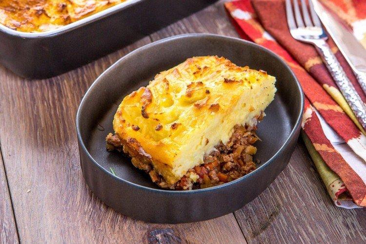 Картофельная запеканка с фаршем и овощами
