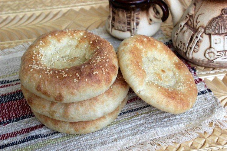 Узбекская лепешка на воде