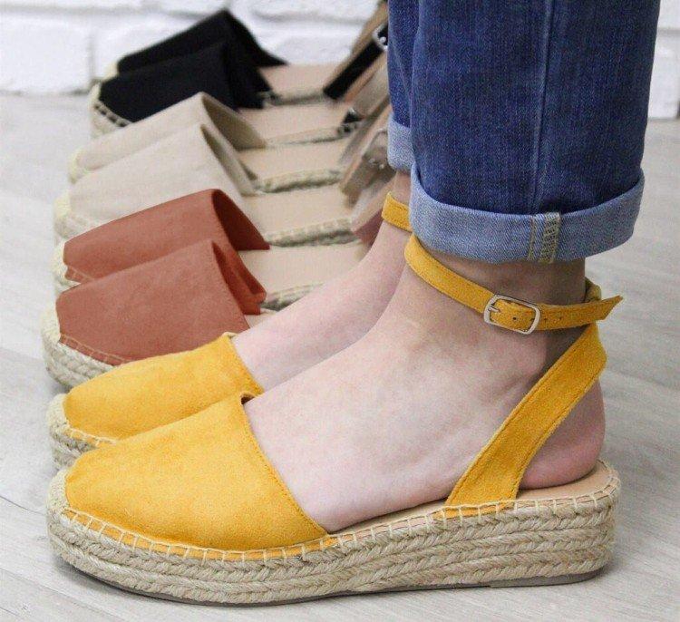 Плетеные сандалии