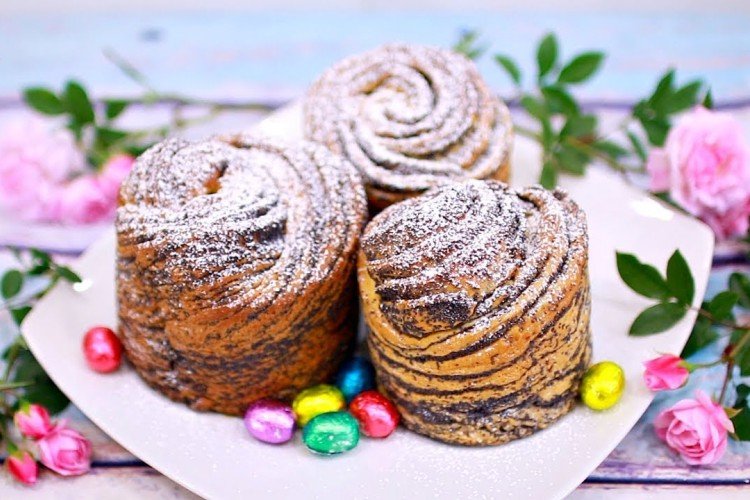 Пасхальный кулич с маком