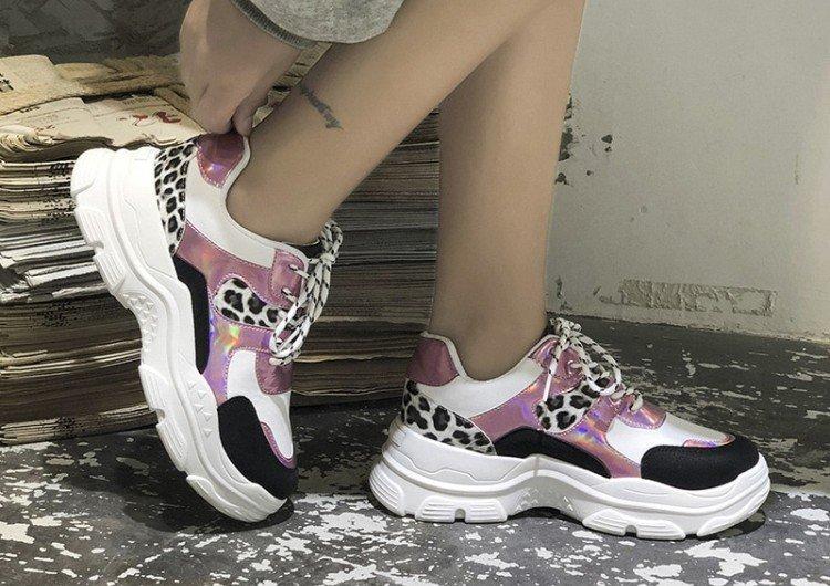 Женские кроссовки, весна-лето 2021 - фото и идеи