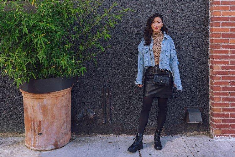 С джинсовой курткой