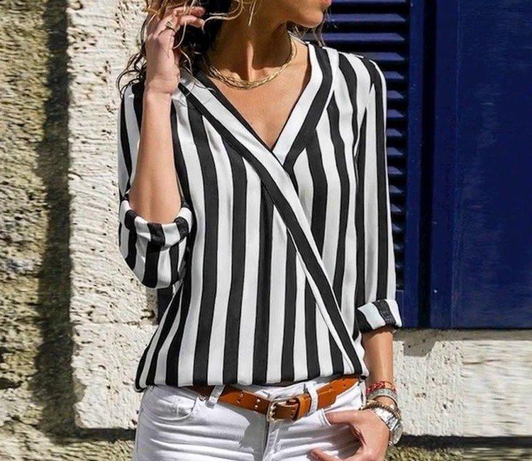 Блузки с принтами