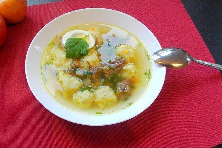 Суп из говядины с клецками