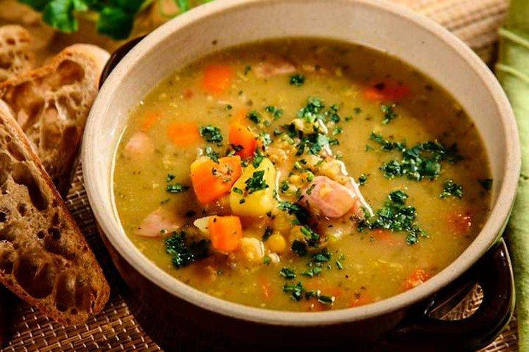 Суп с говядиной и беконом