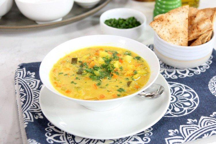 Сырный суп с красной чечевицей