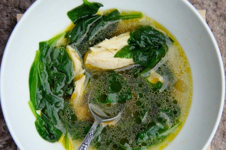 Суп с индейкой, шпинатом и машем