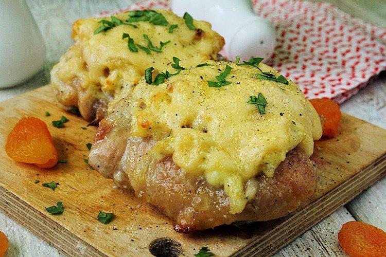 Куриные окорочка под сыром