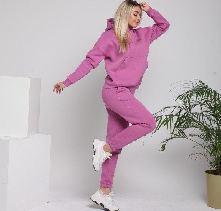 Модные женские спортивные костюмы 2021 - фото