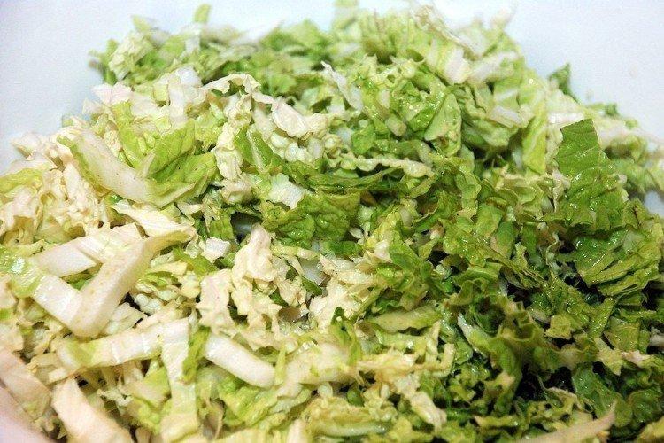 Салат с кабачками и пекинской капустой