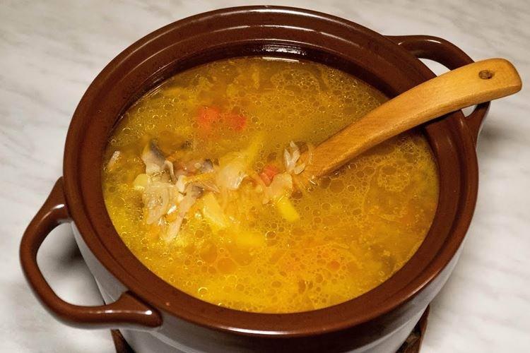 Щи из квашеной капусты с рисом