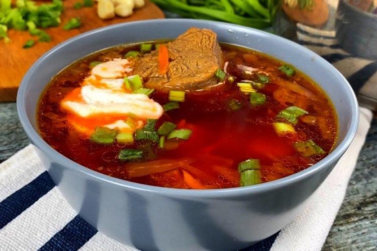 Зеленый борщ по-венгерски