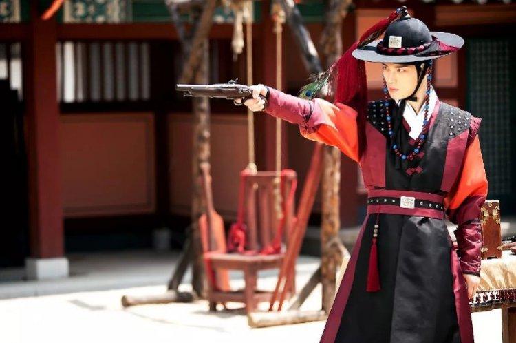 Путешествие во времени доктора Джина (2012)