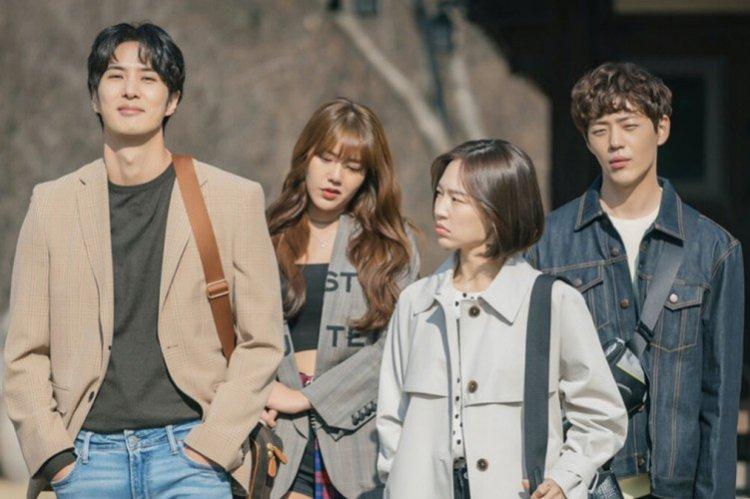 Моя незнакомая семья (2020)