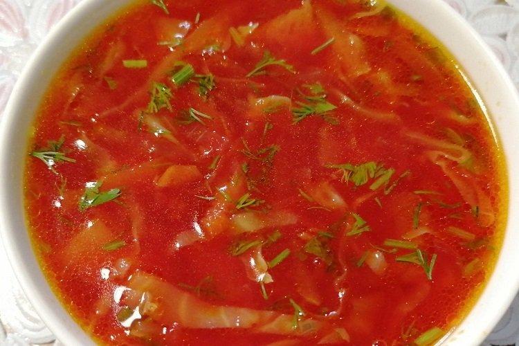 Борщ с квашеной капустой и курицей