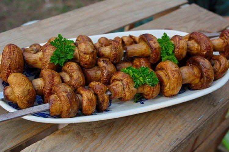 Грибы на мангале