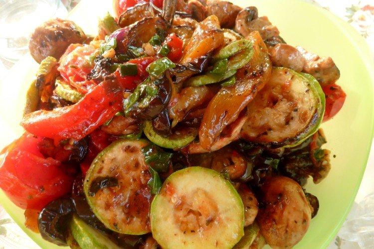 Овощи с грибами на гриле