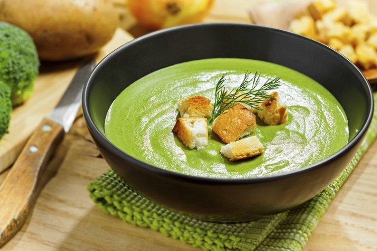 Крем-суп со шпинатом и сливками