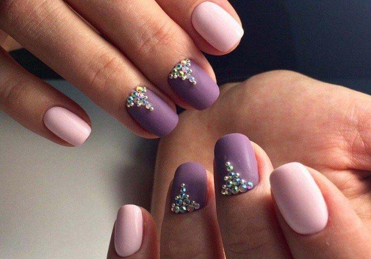 Стразы и камни