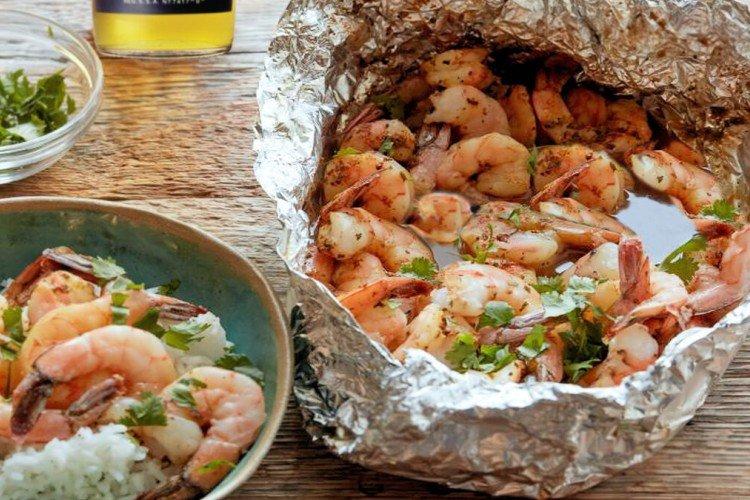 Креветки в пиве на мангале