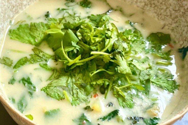 Суп с крапивой и молоком