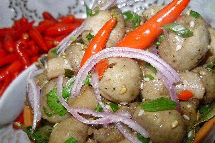 Острые шампиньоны по-корейски