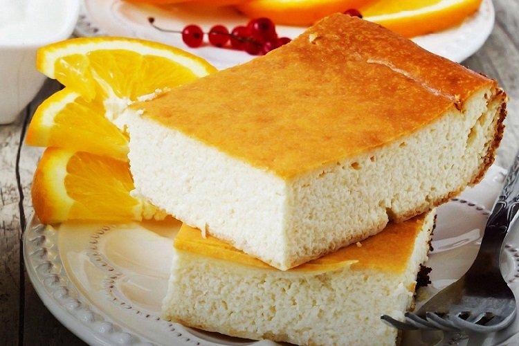 Запеканка с творогом, манкой и апельсинами